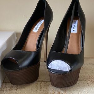 Steve Madden, black peep toe platform heels